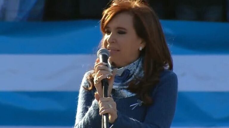 Es Cristina, estúpido