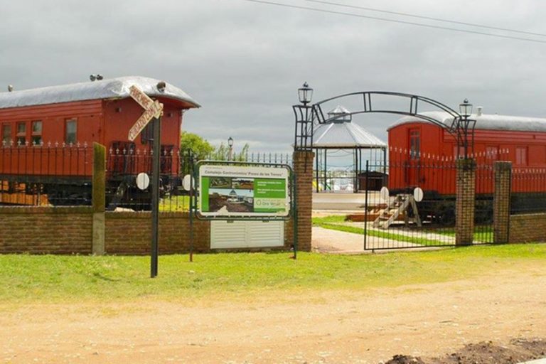 Principio de incendio en el Paseo de Los Trenes de Oro Verde