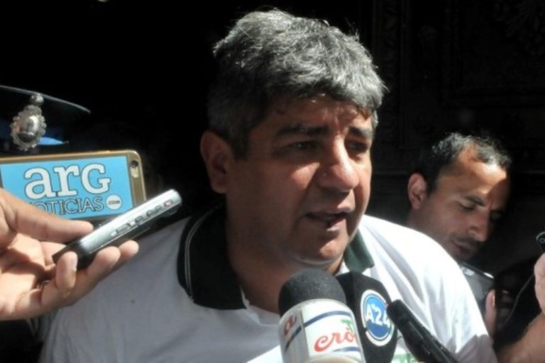 “¿Qué hay que hacer con este tipo que ama a los ricos y se caga en los trabajadores?”