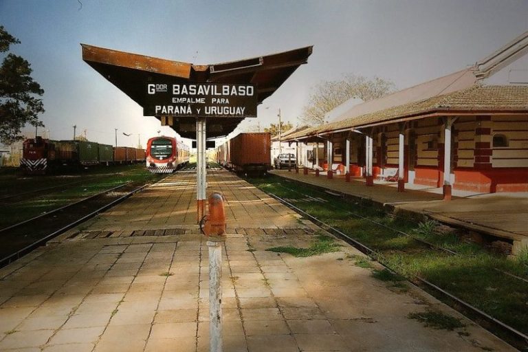 Sólo funciona el tren que une Paraná con Colonia Avellaneda en Entre Ríos