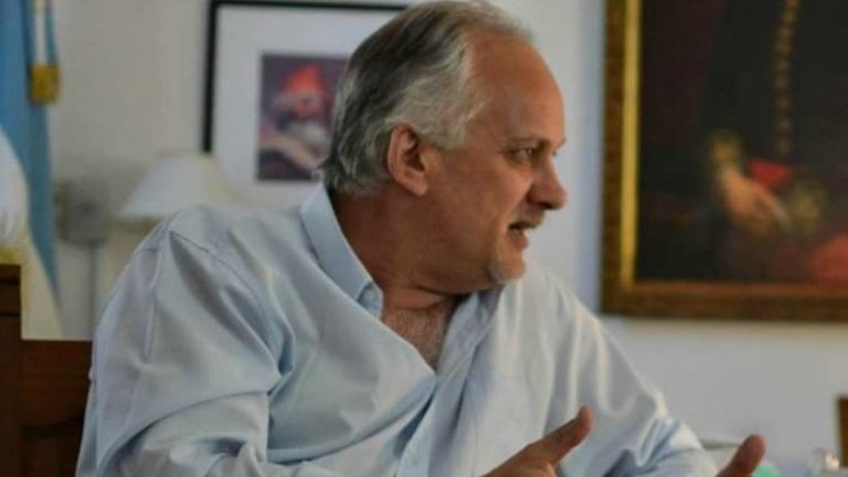 Sigue la persecusión contra el peronismo, ahora se va el Director del Palacio San José