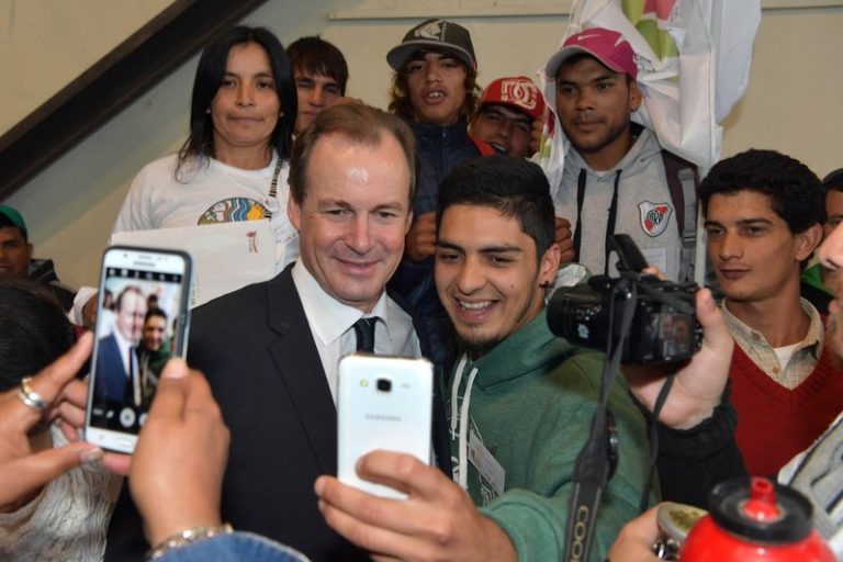 Casi 100 millones de pesos fueron destinados a la economía social por la gestión Bordet