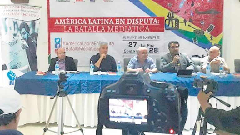 Periodistas latinoamericanos denuncian “Manipulación mediática sin precedentes”
