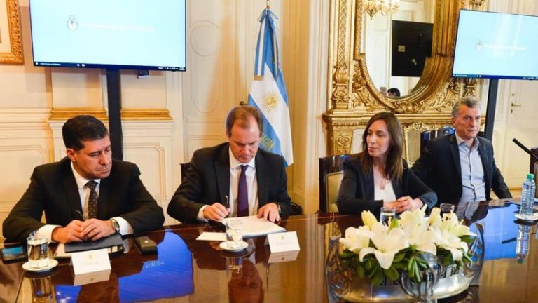 Bordet aseguró que el nuevo pacto fiscal crea condiciones para crear más trabajo