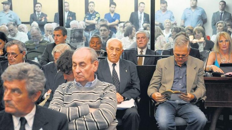 Perpetua para Acosta, Astiz, Arrú, Azic y Cavallo