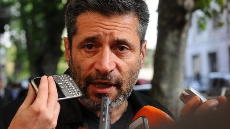 “Mienten para armar una puesta en escena”