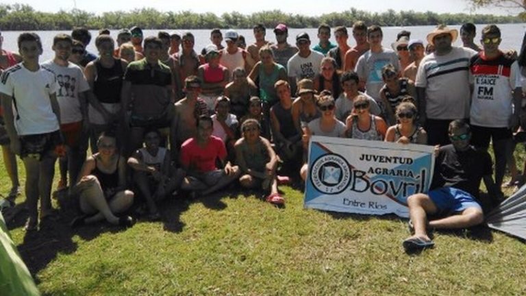 Jóvenes de Federación Agraria contra el éxodo rural