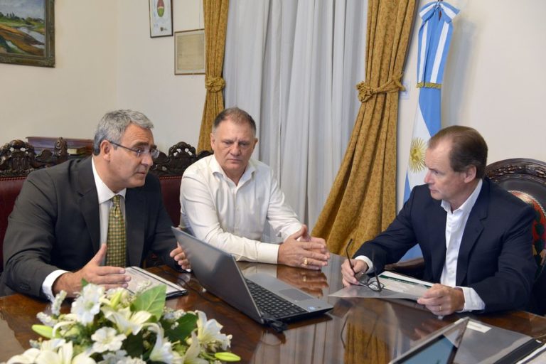 Empresa boliviana proyecta instalar un puerto de salida a la hidrovía en la zona de Diamante