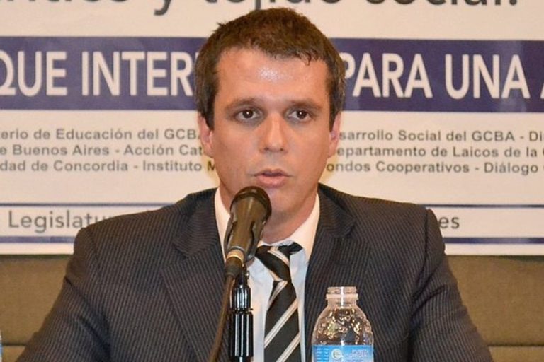 Cresto relativizó los datos positivos del Indec y advirtió por el aumento de la pobreza