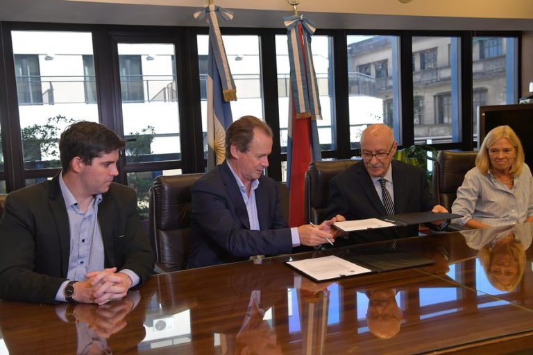 Bordet consiguió créditos a tasa cero para productores entrerrianos afectados por la sequía