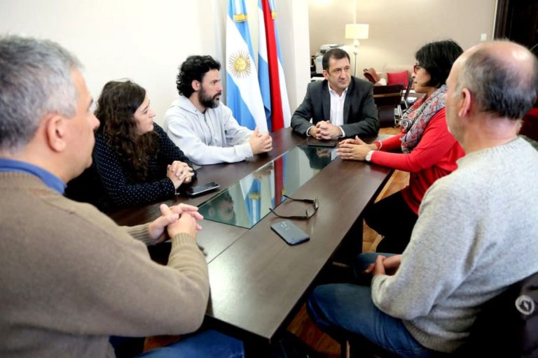 Kueider analizó con los trabajadores de El Diario acciones para proteger sus derechos