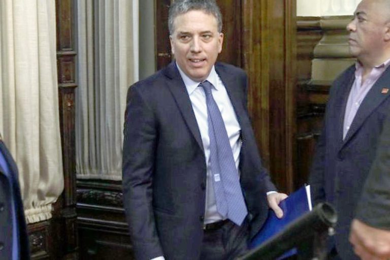 ¿Por qué la economía de un país no es como la economía de una casa?