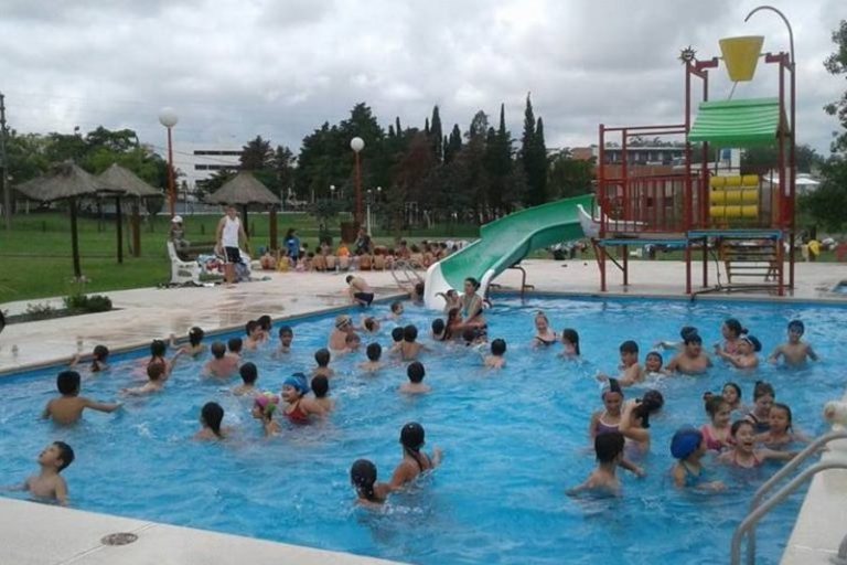 Comenzaron las actividades de la Escuela de Natación