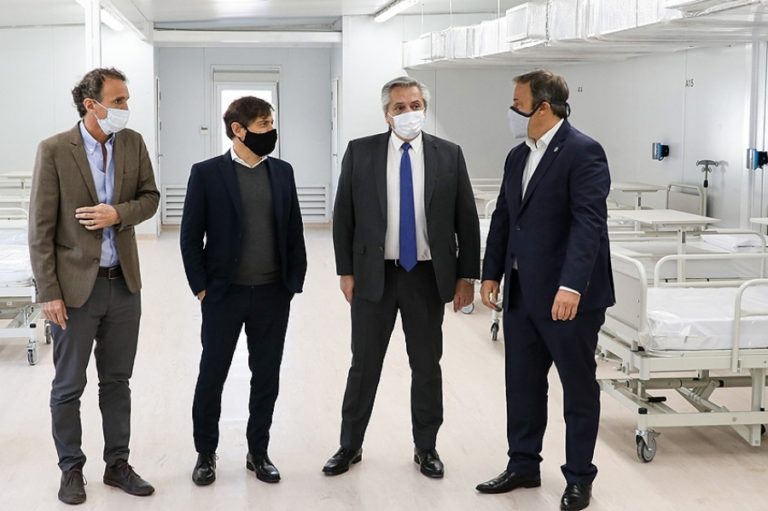 El Presidente recorrió un hospital acondicionado para el coronavirus