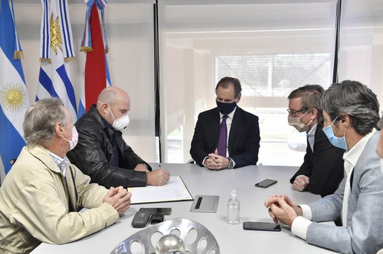 Entre Ríos acordó con citricultores intensificar la prevención del HLB