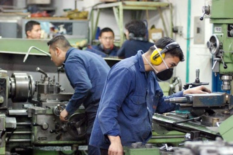 53,1% cayó la producción de las pymes industriales por la pandemia