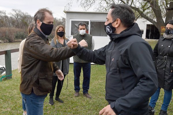 Cabandié pidió a la justicia que actúe contra los que incendian las islas