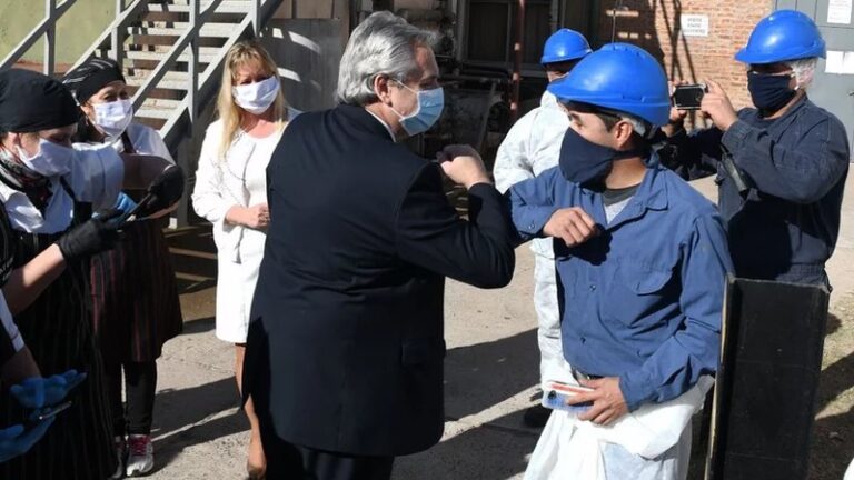 Se recuperó la mitad de los empleos destruidos por la pandemia