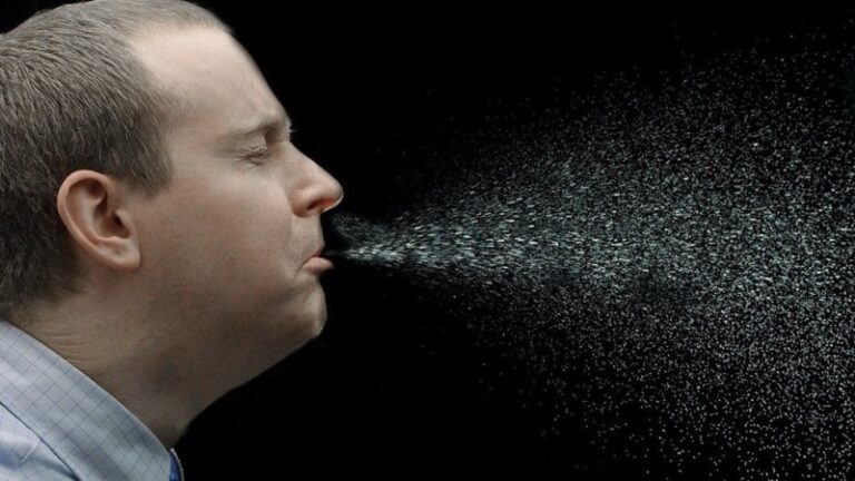 Coronavirus: ¿Sirve usar barbijo al aire libre?