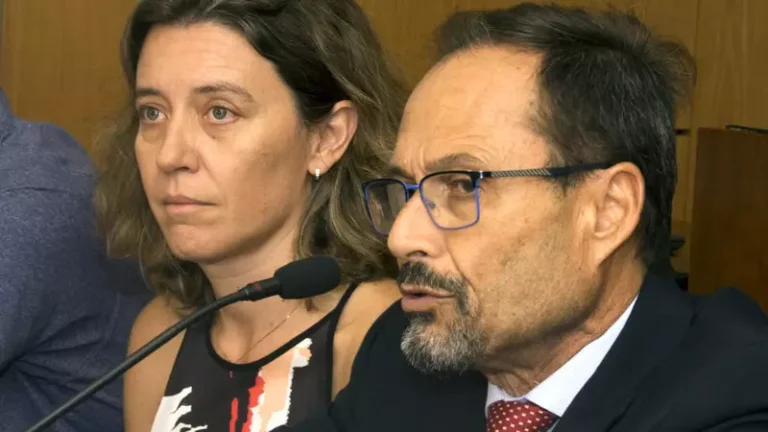 El violento oficio de informar