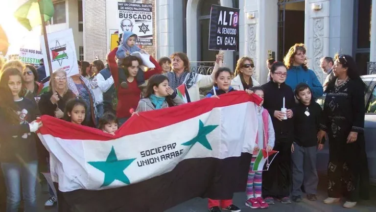 La colectividad árabe salió en defensa de la libertad de expresión en Entre Ríos