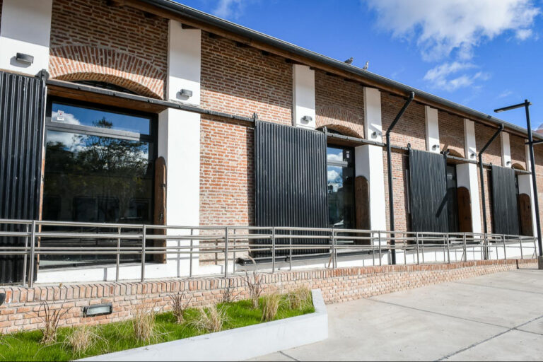 Talleres y Salas de Ensayo: Convocatorias Abiertas en el Centro Cultural