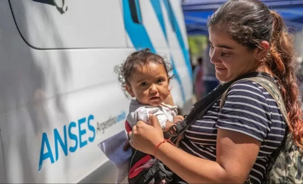 Nuevo monto de la AUH: ANSES oficializa el aumento que se paga desde febrero