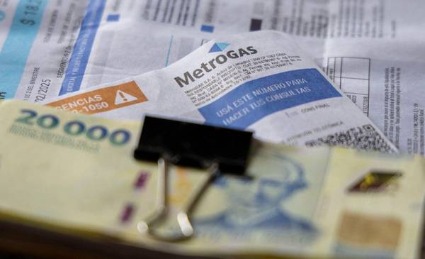 Nuevos tarifazos: el gas sube 16% y la luz un 3,6% en Argentina