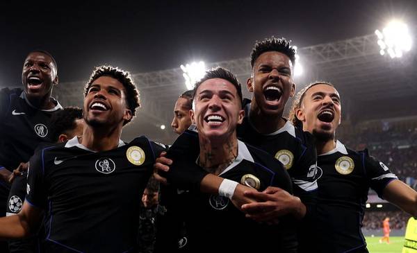 Enzo Fernández: El gol clave que clasificó a Chelsea en Nápoles