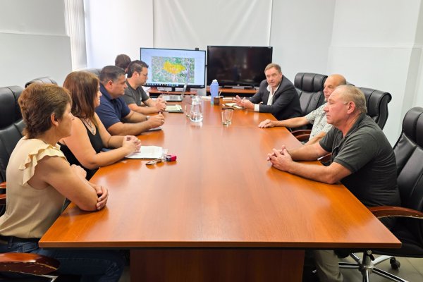 Colón coordina la conservación vial con sus comunas para mejorar la conectividad