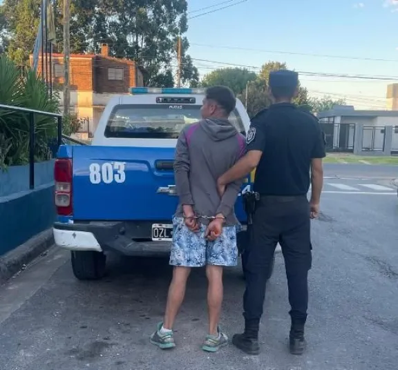 Joven de 25 años detenido en Paraná por reincidir en agresiones a su madre