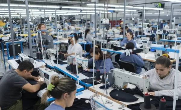 Despidos en Alal: La crisis textil y la incertidumbre del sector en Argentina