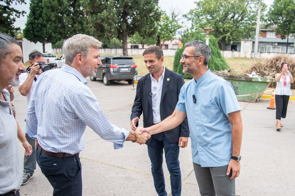Gobernador Supervisa Avances en las Mejoras del Hospital Pascual Palma