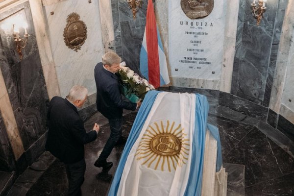 Frigerio Conmemora la Batalla de Caseros con Ceremonia y Recorrida Histórica