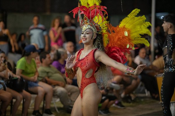 El Carnaval Entrerriano Culminó con Éxito y Gran Convocatoria en La Vieja Usina