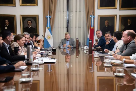Frigerio anuncia cambios en su gabinete ministerial: reconfiguración y nuevos nombres