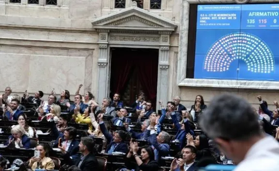 Diputados de Entre Ríos avalan la reforma laboral del gobierno nacional