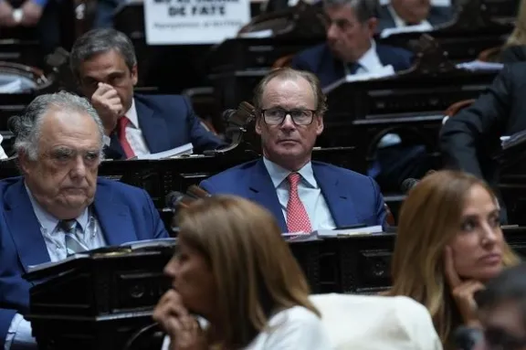 Bordet critica la reforma laboral: advierte falta de garantías en empleo y derechos
