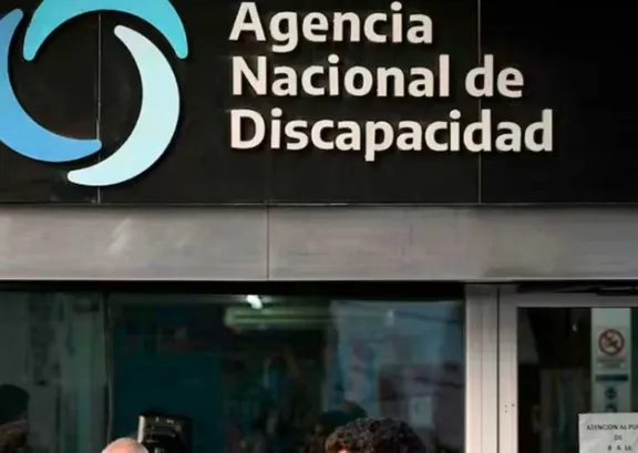 Andis condenada por demora en el pago de pensiones alimentarias
