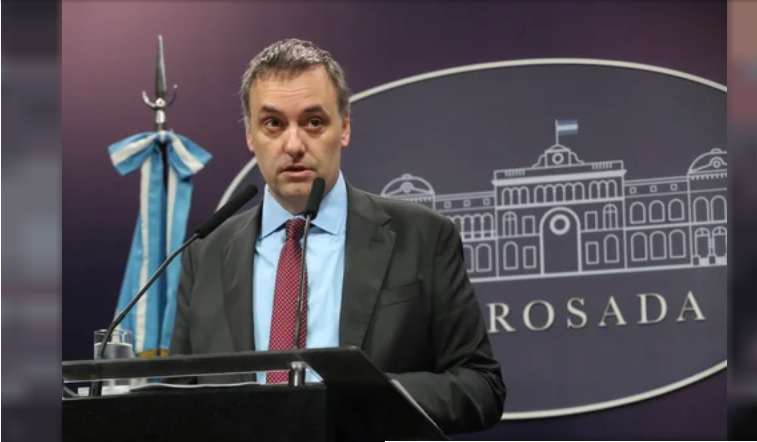 Adorni Acusa Filtración Interna de Video Íntimo de su Esposa