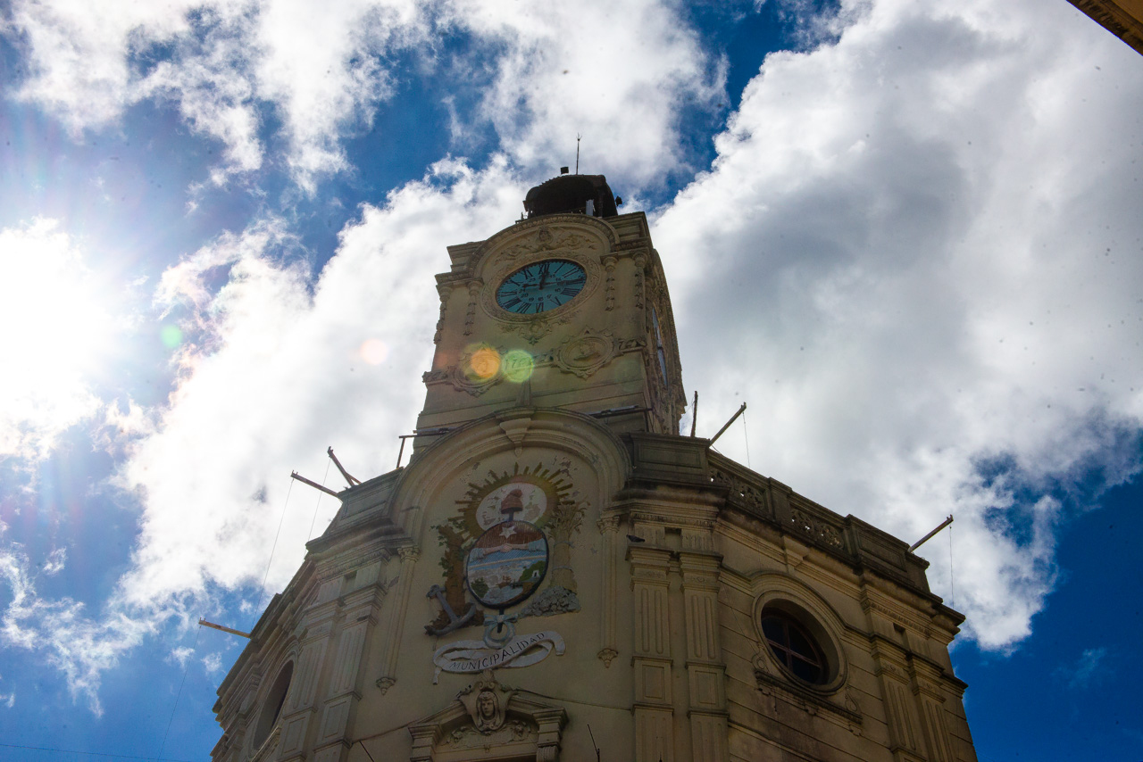 Municipio acuerda aumento salarial del 12% para sus trabajadores