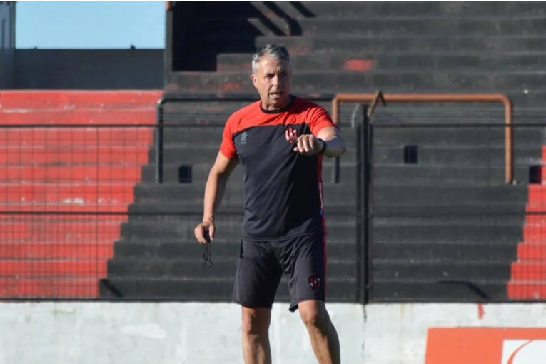 Gustavo Álvarez es el nuevo director técnico de San Lorenzo: presentación oficial