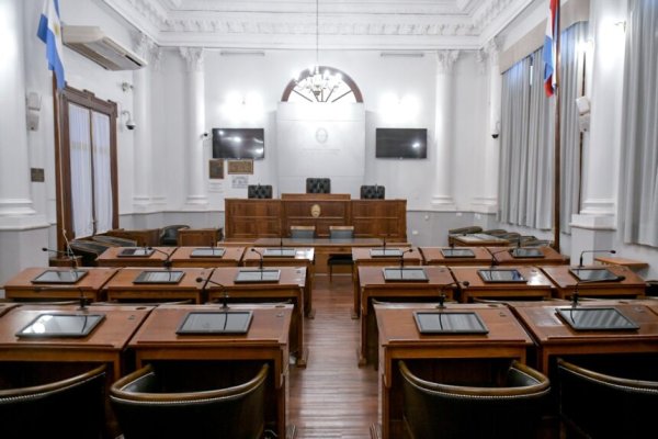 El Senado Convocó a Sesión Ordinaria y Reuniones de Comisión: Agenda y Detalles