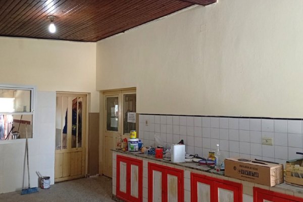 Obras de Remodelación en la Cocina y Jardín de la Escuela de Viale