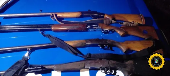 Abren investigación a cazadores por armas y venado axis ilegal