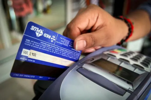 Exención del Impuesto al Sello de Tarjetas de Crédito: Proyecto y Beneficios