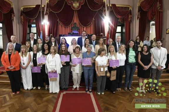 Diputados reconoció a mujeres entrerrianas en el Día Internacional de la Mujer