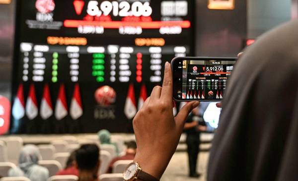 Mercados Asiáticos Caen por Incertidumbre Geopolítica y Tensión Bélica