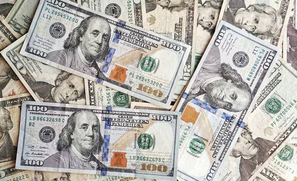 Cómo comprar el dólar más barato del mercado en la última semana de abril 2026