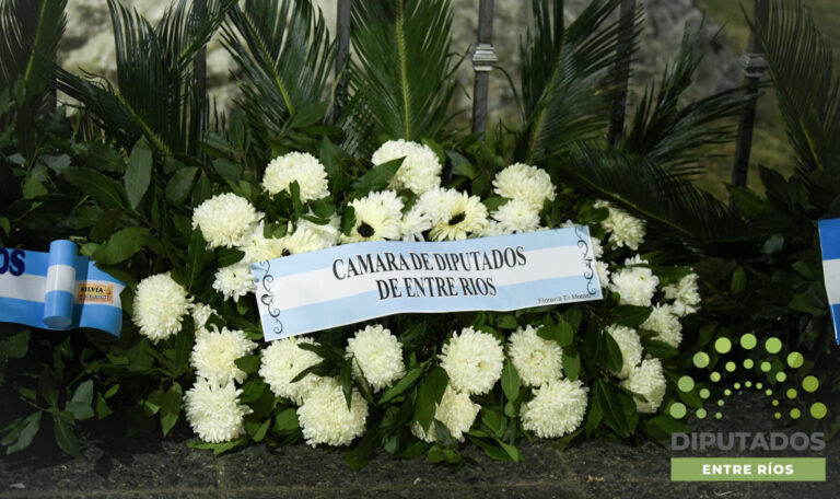 Vigilia en Paraná a 44 años de la Guerra de Malvinas: Memoria y Homenaje